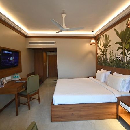 Rns Residency Sea View Hotel Mavalli Bagian luar foto