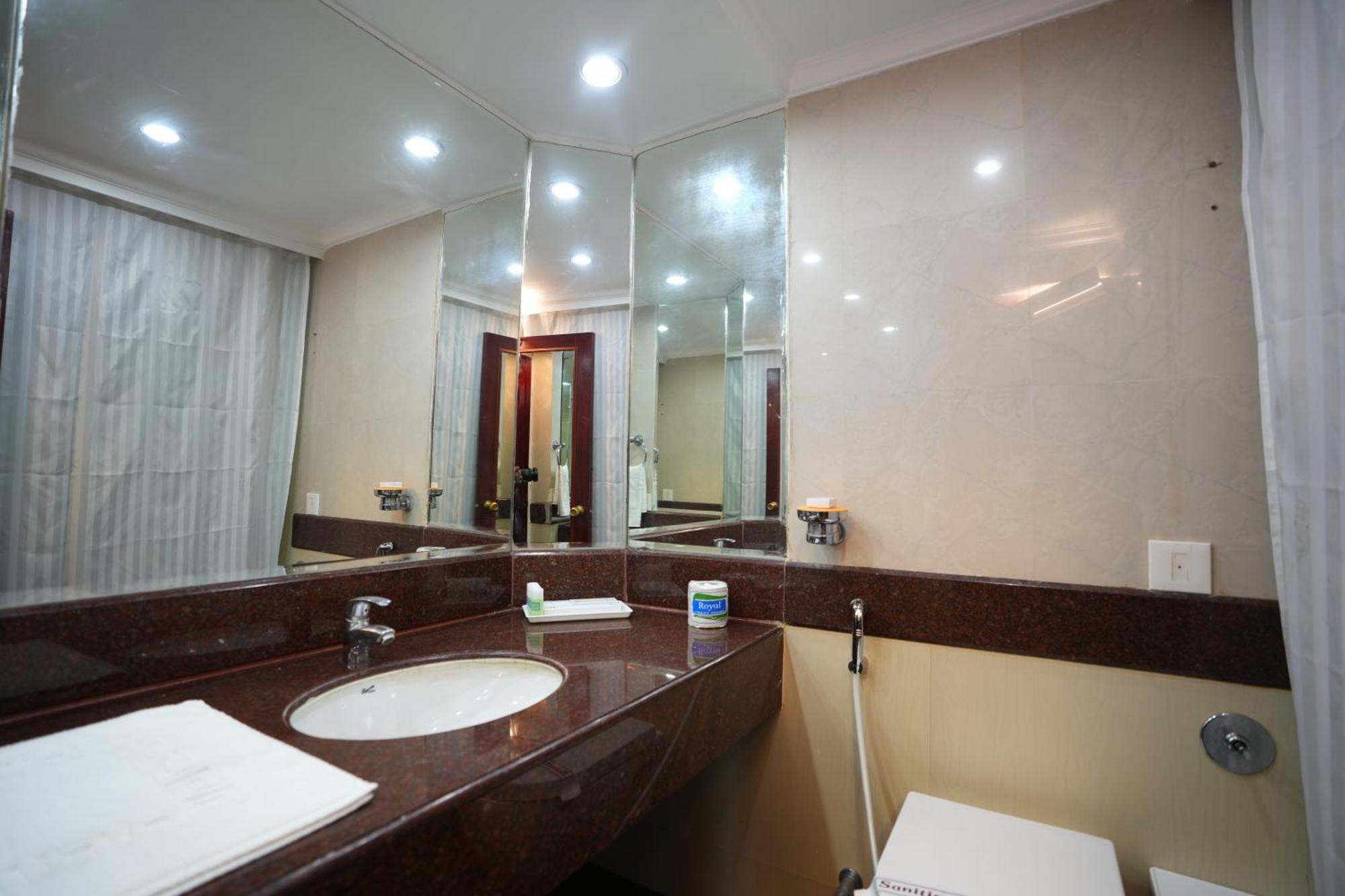Rns Residency Sea View Hotel Mavalli Bagian luar foto