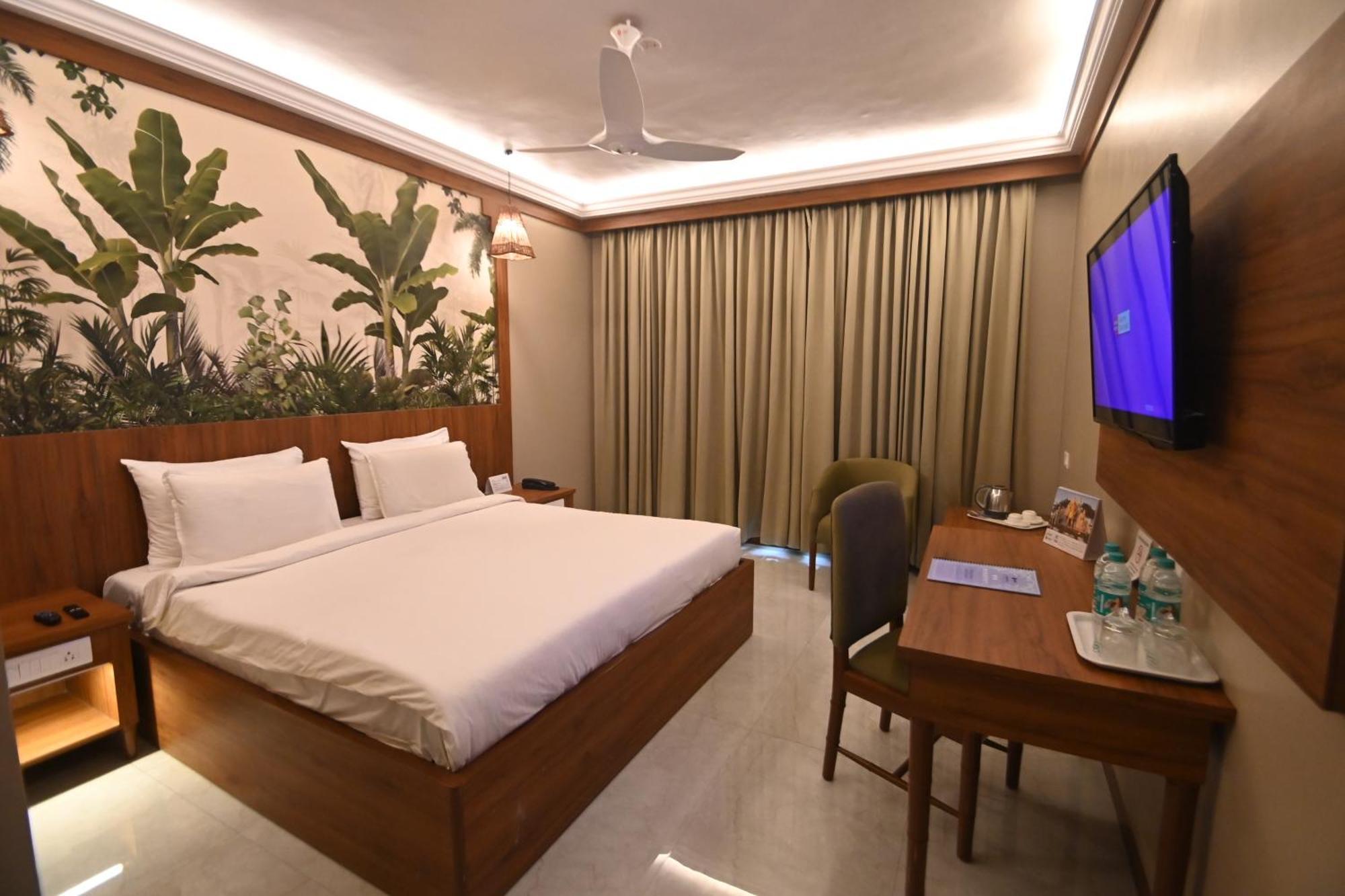 Rns Residency Sea View Hotel Mavalli Bagian luar foto