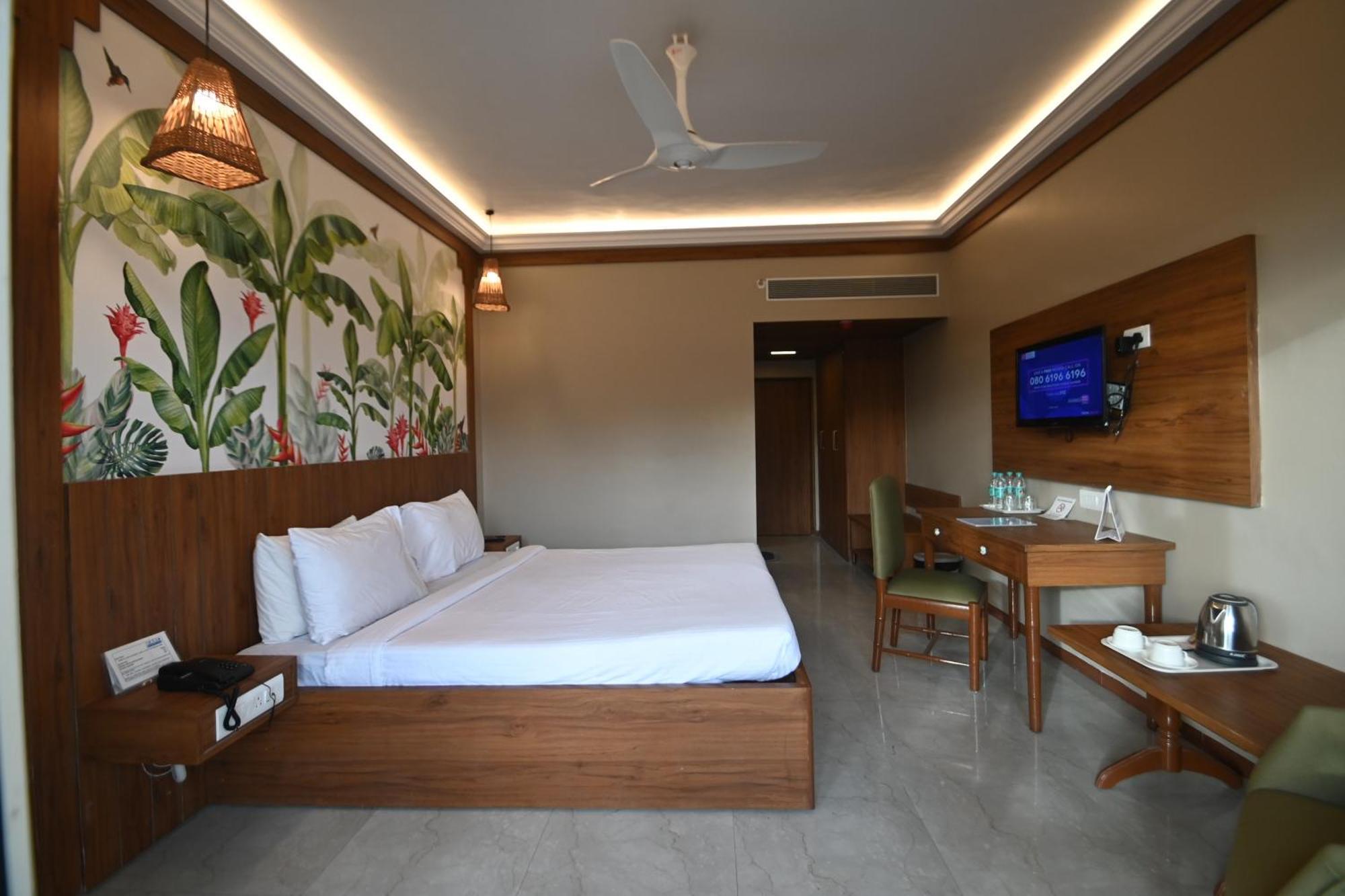 Rns Residency Sea View Hotel Mavalli Bagian luar foto