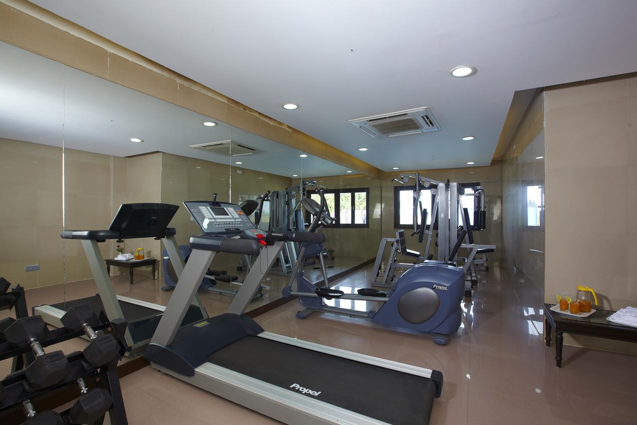Rns Residency Sea View Hotel Mavalli Bagian luar foto